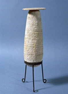 Girona Gallery: Egyptian alabaster to perfume. 5th century BC