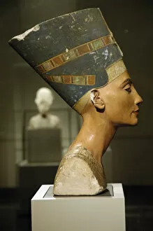 Images Dated 17th August 2006: Egyptian art. Nefertiti bust. Limestone and stucco. Neues Mu