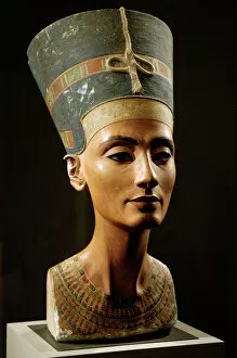 Bust Collection: Egyptian art. Nefertiti bust. Limestone and stucco. Neues Mu