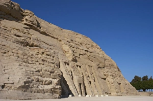 Images Dated 6th December 2003: Egyptian art. Temple of Hathor or Small Temple. Facade depic