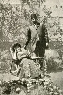 Deckchair Prints: Egyptian couple in western dress, Cairo, Egypt