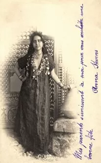 Images Dated 1st March 2011: Egyptian Woman