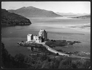 Loch Gallery: Eilean Donan Castle