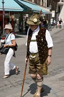 Munchen Gallery: Elderly Bavarian man wearing lederhosen