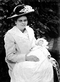 Eleanor Malby, wife of Reginald Malby, photographer Eleanor Malby, wife of Reginald Malby, photographer