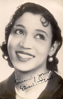 African American Gallery: Elisabeth Welch signed photograph