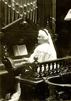 Organ Gallery: Elisabeth of Wied, Queen of Romania