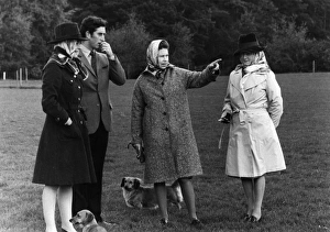 Corgis Gallery: Elizabeth & Charles