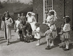 Aldershot Gallery: Elizabeth, the Queen Mother, at Queen Marys Home for Childr
