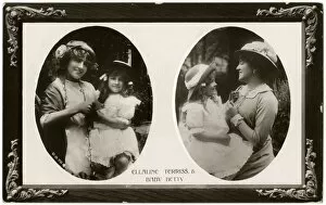 Images Dated 3rd May 2017: Ellaline Terriss with her daughter