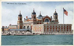 Ferries Gallery: Elllis Island, New York Harbour, NY, USA. Date: circa 1920