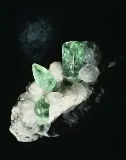 Aluminum Prints: Emerald crystals and cut stone