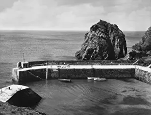 Mullion Prints: England / Mullion Cove