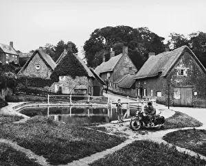 Braces Prints: England / Wroxton 1940S