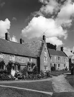 Cotswolds Prints: England / Wroxton