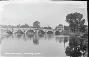 Shrewsbury Prints: English Bridge in Shrewsbury