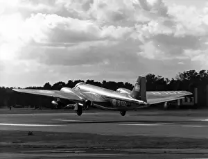 English Electric Canberra B62 B-102 (G-AHYP)