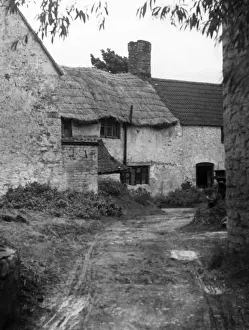 Farm House Prints: English Farmhouse