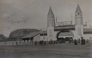 Sights Collection: Entrance to Luna Park in Heliopolis, Cairo