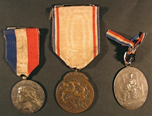 Images Dated 5th February 2010: Ephemera and photographs relating to Edith Griffin