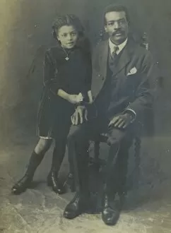 Bruce Collection: Esther Bruce & her father Joseph Bruce in Fulham, London