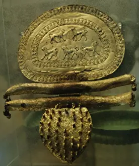 Etruscan Art. Italy. Great gold fibula decorated with lions