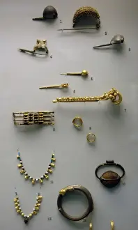 Etruscan jewellery. 7th century BC