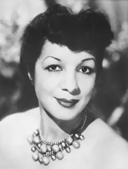 Evelyn Dove