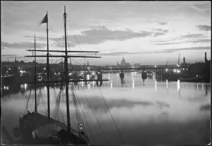 Evening on the Thames
