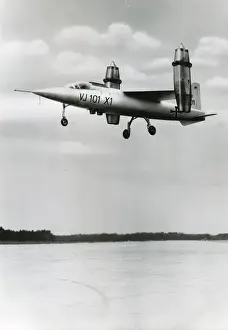 Hovering Prints: EWR VJ101C X1 hovering