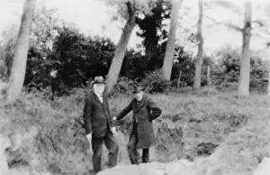 Forgery Prints: Excavations at Piltdown c. 1913