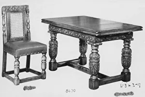 Extending table and chair