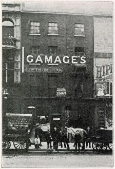 Holborn Collection: Exterior of the Black Bull Inn, Holborn, London in 1904. This ancient inn was mentioned by Charles