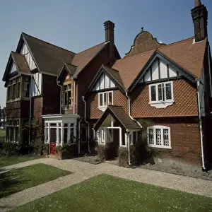 Exterior view of The Natural History Museum at Tring