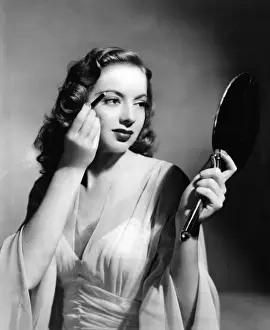 Brunette Prints: Eyebrow Pencil 1940S