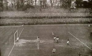 Images Dated 14th June 2018: FA Cup Final at the Crystal Palace, 1910