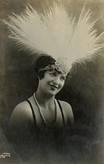 Images Dated 16th May 2018: Fabulous Feather Headdress - 1920s Fashion