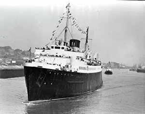Ferries Gallery: Falaise cross-channel ferry leaving Newhaven, East Sussex