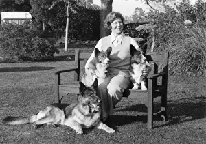 FALL / ALSATIAN & OWNER FALL / ALSATIAN & OWNER