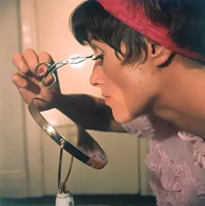Magnifying Prints: False Eyelashes