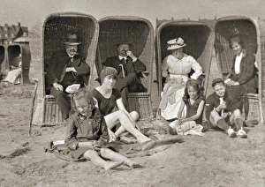 Annes Gallery: Family on holiday at Lytham St Annes, Lancashire