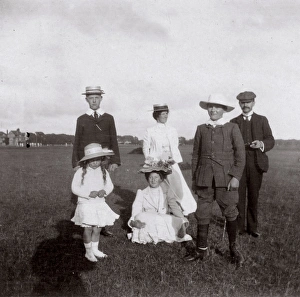 Images Dated 13th February 2017: Family on holiday, Southwold, Suffolk