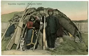 Images Dated 22nd September 2016: A family of Patagonian Indians outside their home