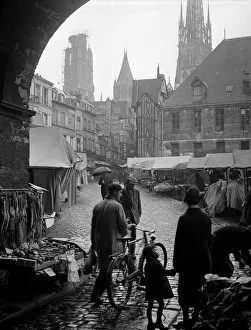 Rainy Prints: Family shopping in Paris