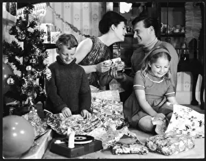 Tinsel Prints: Family Xmas Presents