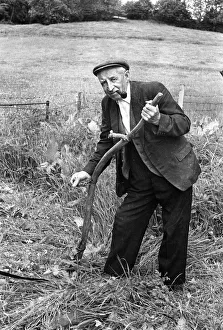 Smoker Gallery: Farm worker with scythe - 1