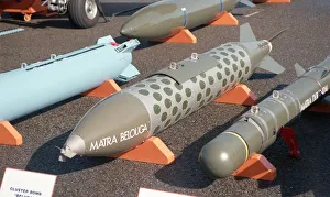 Alpha Gallery: Farnborough 92 - Alpha-Jet weapons