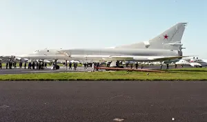 Farnborough 92 - Tu-22M-3 (unmarked)