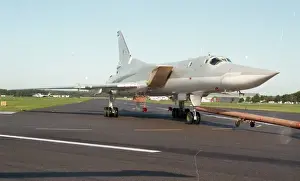 Farnborough 92 - Tu-22M-3 (unmarked)