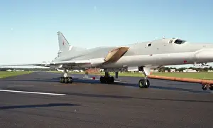 Farnborough 92 - Tu-22M-3 (unmarked)